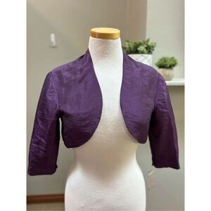 Marcile’s boutique NWOT M grape 3/4 sleeve cropped taffeta jacket-blazer